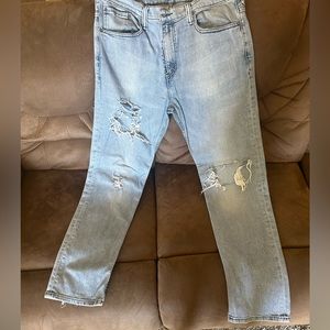 Levi’s men sz 34/32 521 slim taper
